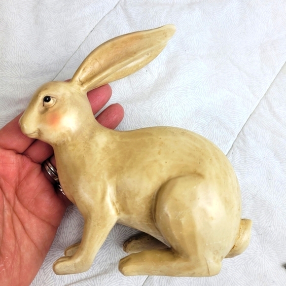 2 Charming Tan Resin Rabbit Figurines Antique Glaze Rustic Finish Easter Garden - Picture 9 of 12
